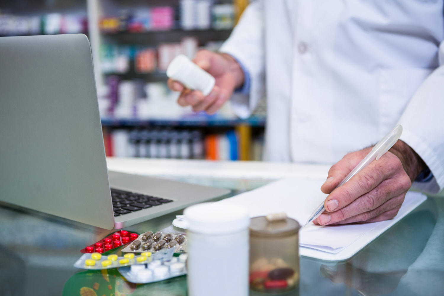 What Narcotics Logs Reveal About EMS Agency Risks